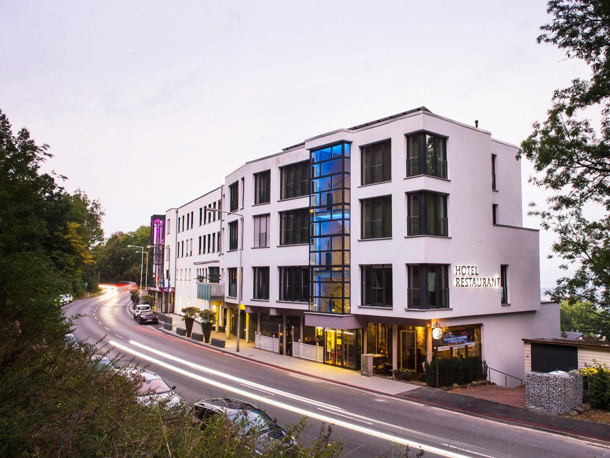 Design-Konferenzhotel & Restaurant Steinernes Schweinchen Kassel Exteriör bild